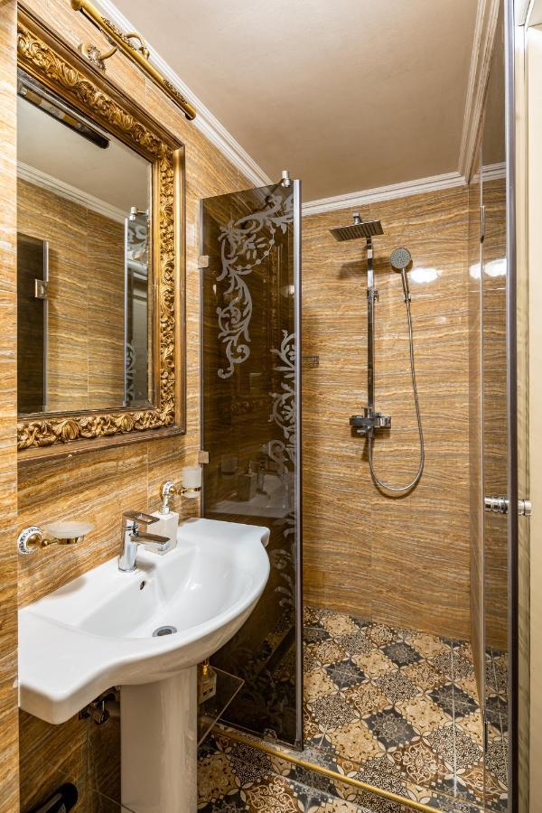Classic Royal Central Apartment. Balcony And A/C إلفيف المظهر الخارجي الصورة